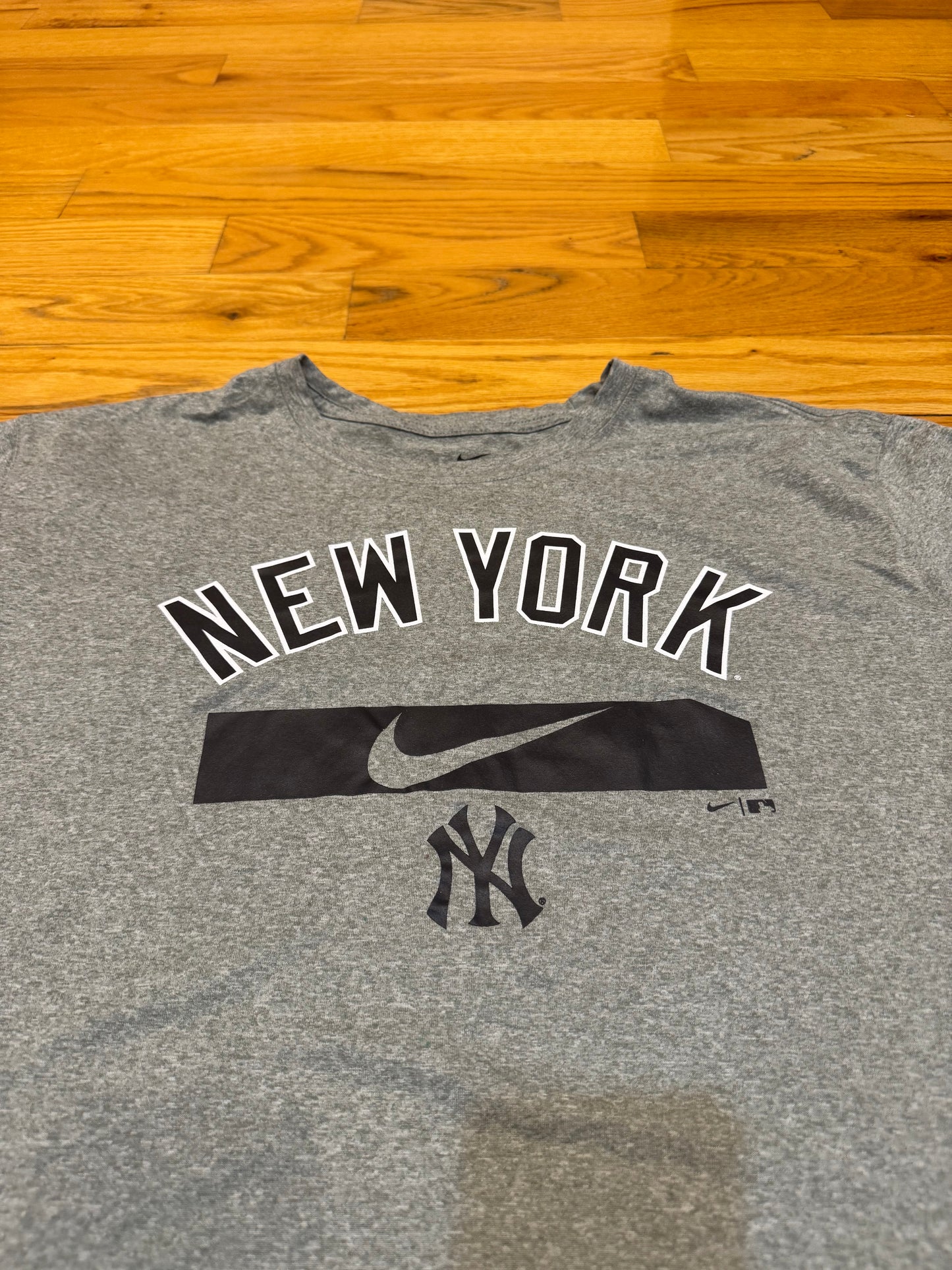 New York Yankees Nike Dri-fit T-shirt (XL/XXL)