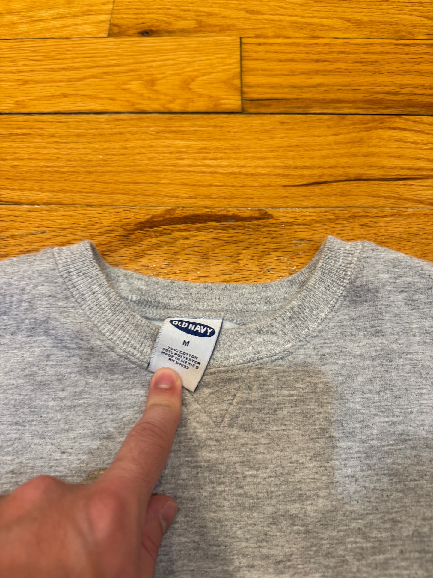 Old Navy Essential Crewneck (Medium)