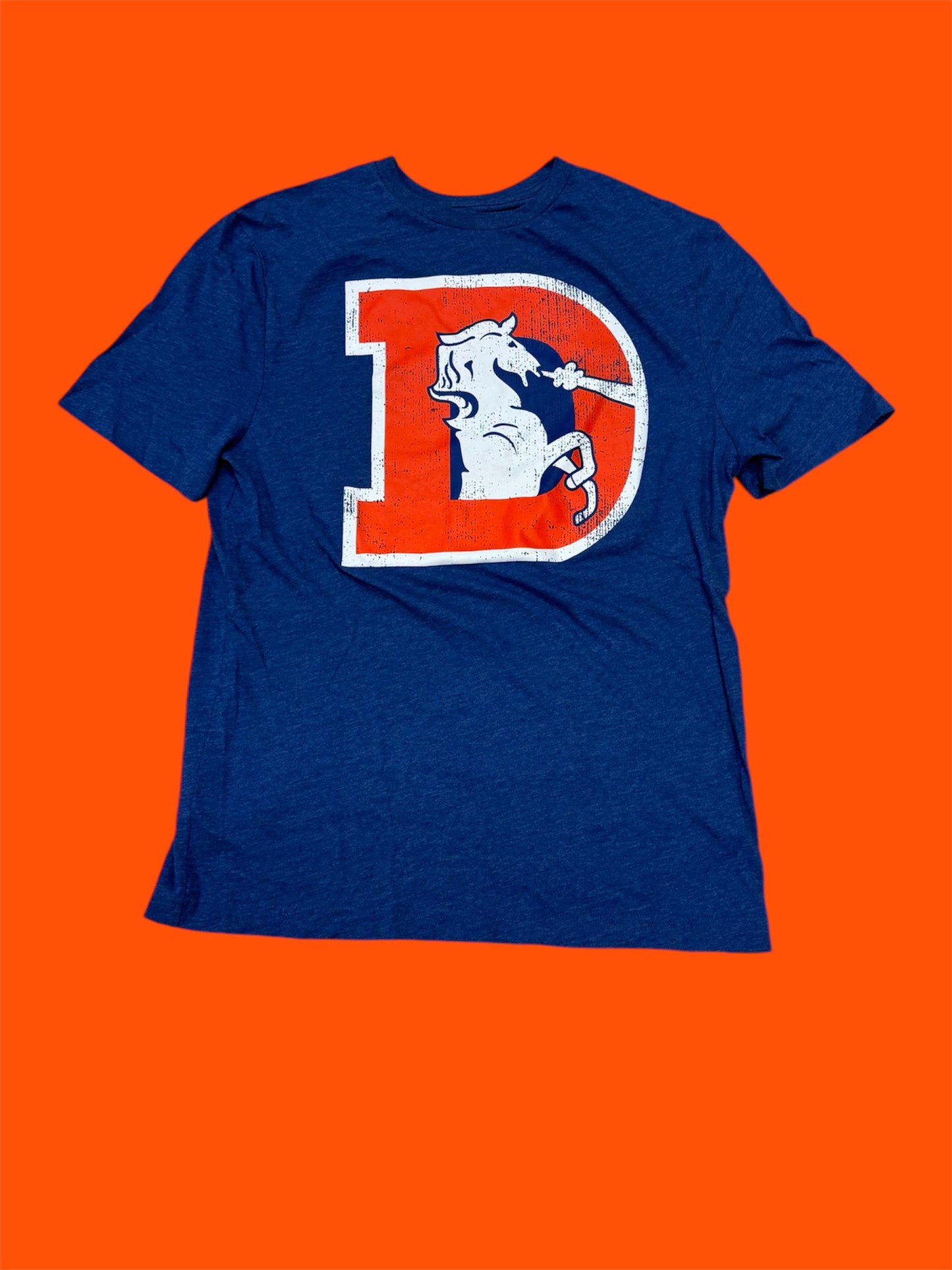 Denver Broncos Graphic T-shirt (Medium)