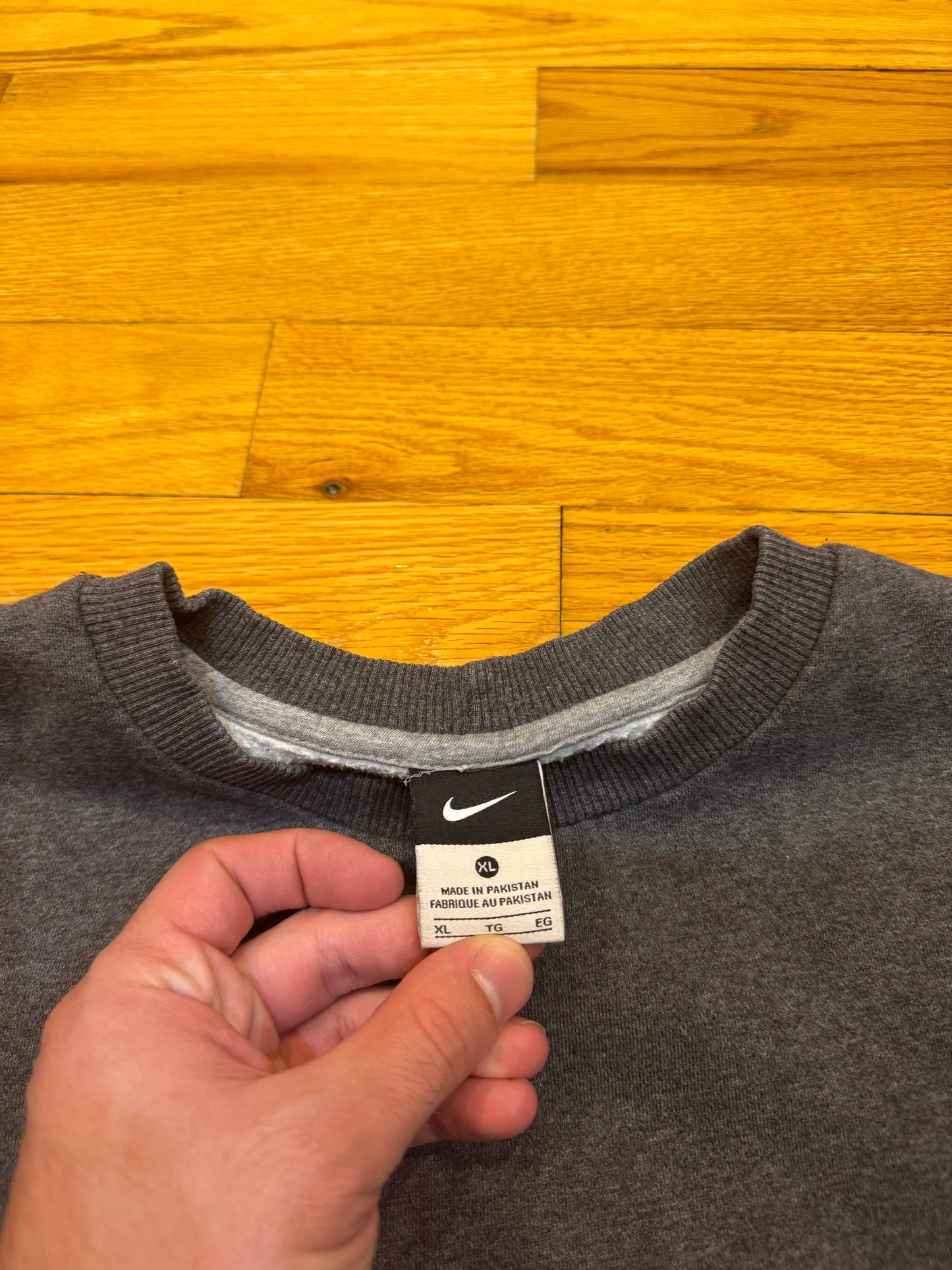 Nike Y2K Essential Grey Crewneck (Large)