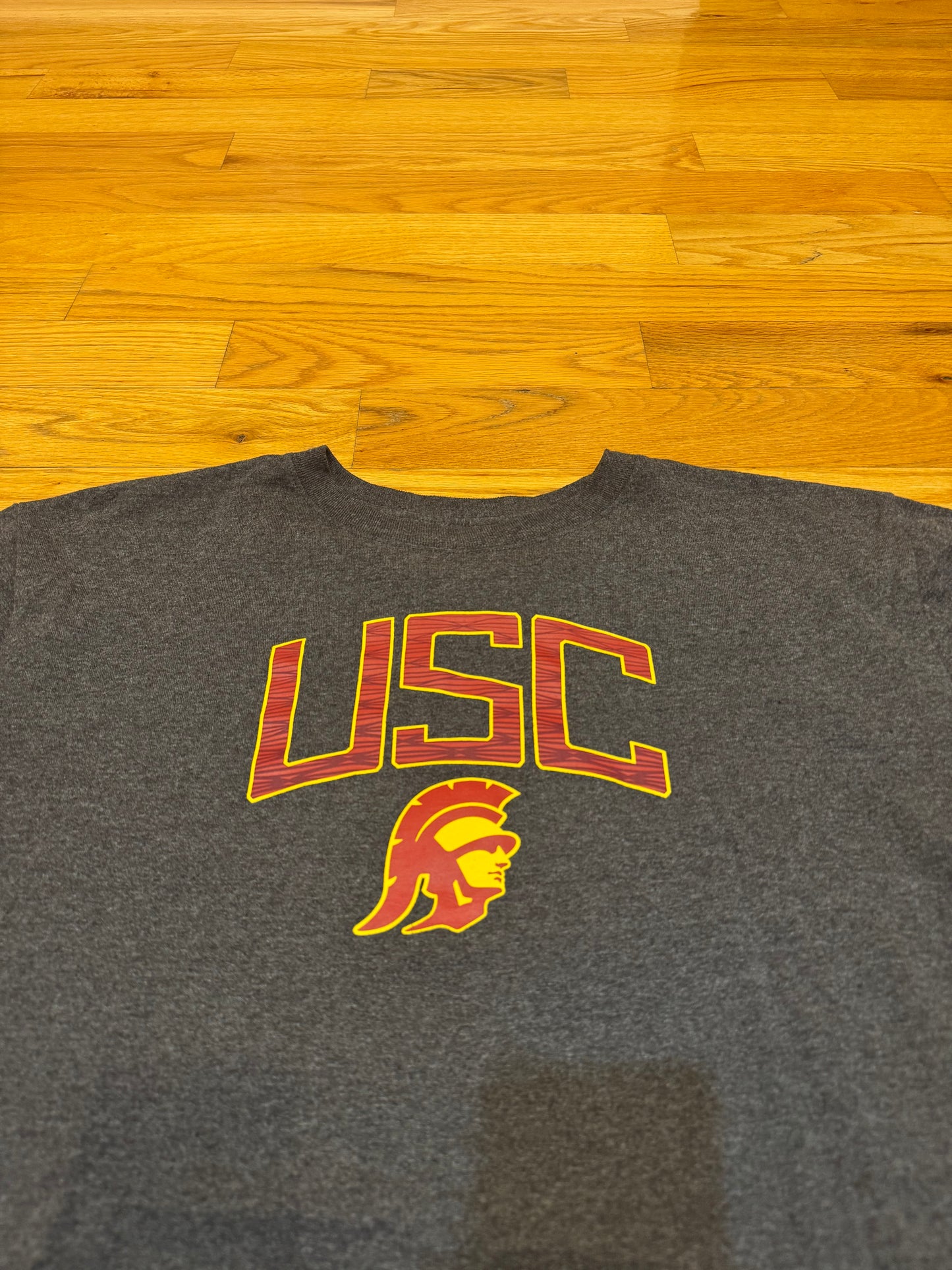 University of Southern California USC T-shirt (XL)