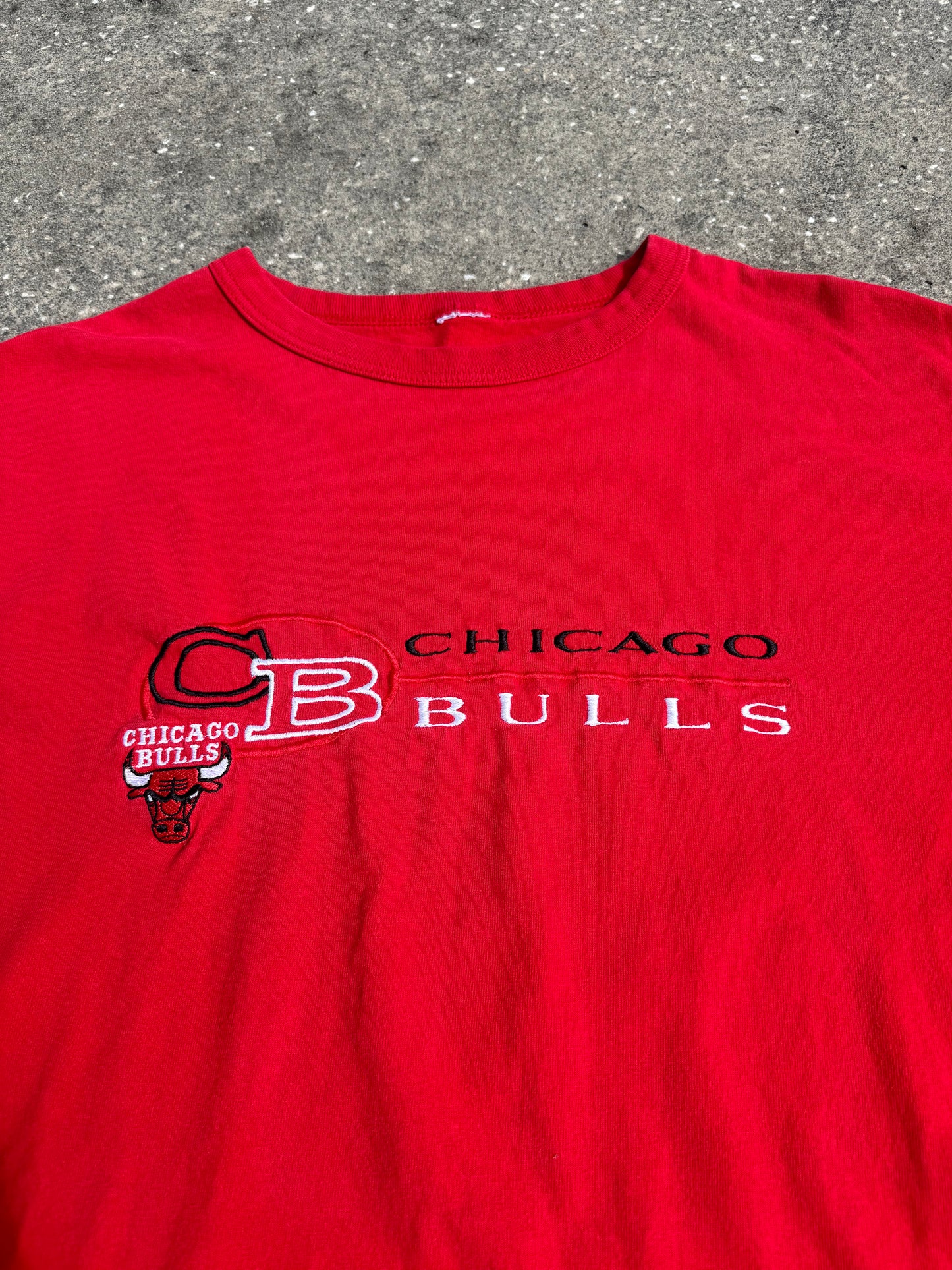 Chicago Bulls Vintage Embroidered T-shirt (XL)