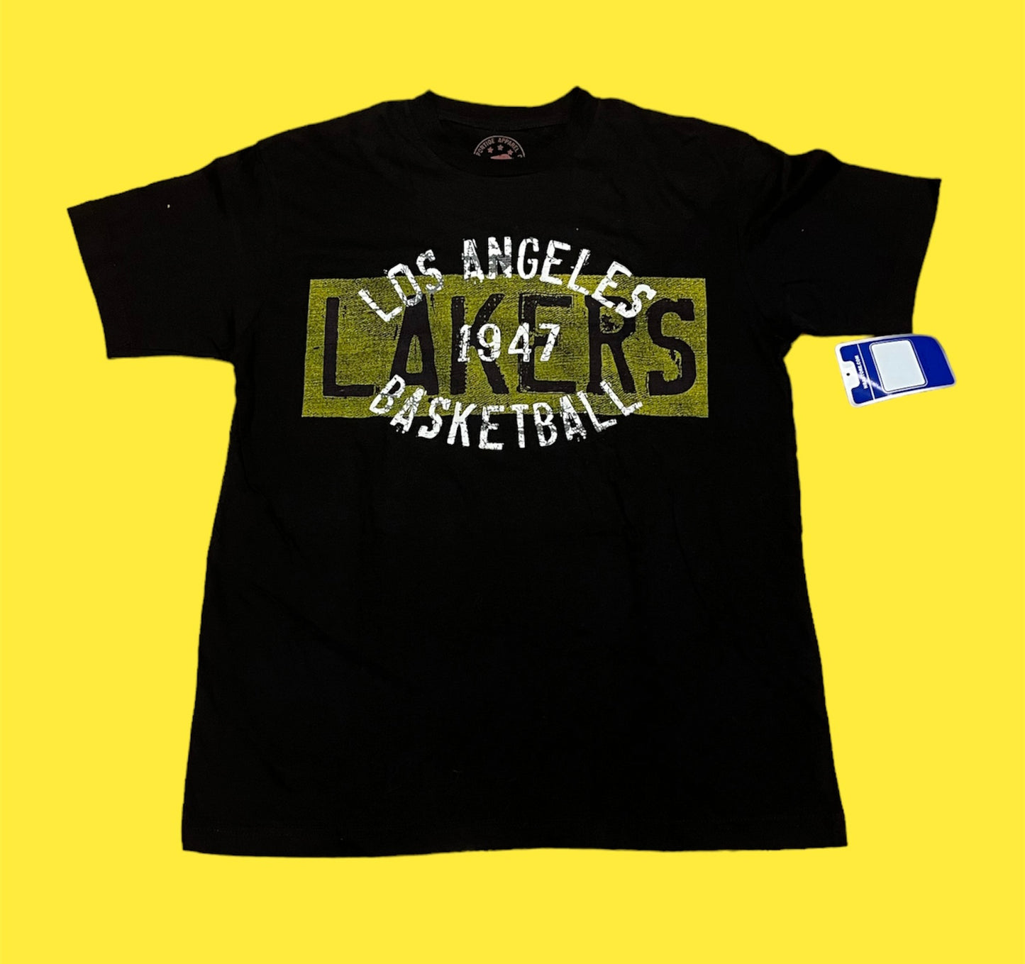 New with Tags Los Angeles Lakers T-shirt (Medium)